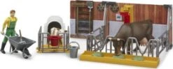 Bruder Bworld Kuh- Und Kälberstall Mit Landwirt